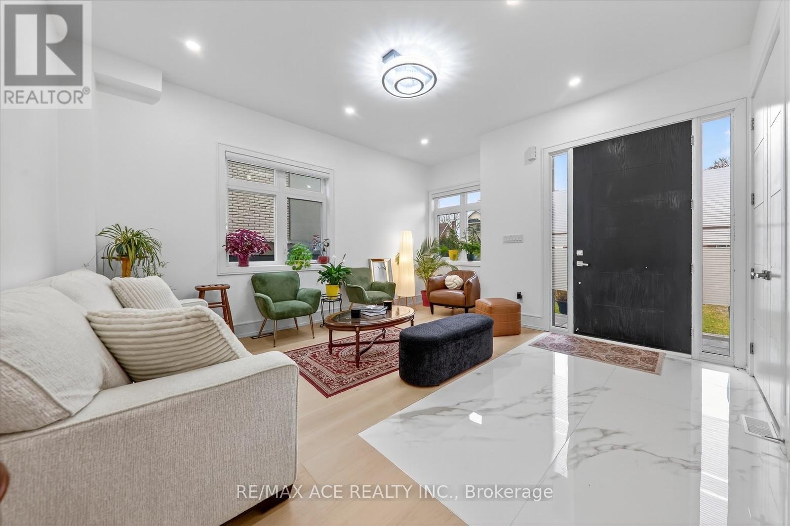 34 Andrew Avenue, Toronto, Ontario  M1M 3H2 - Photo 9 - E12548858