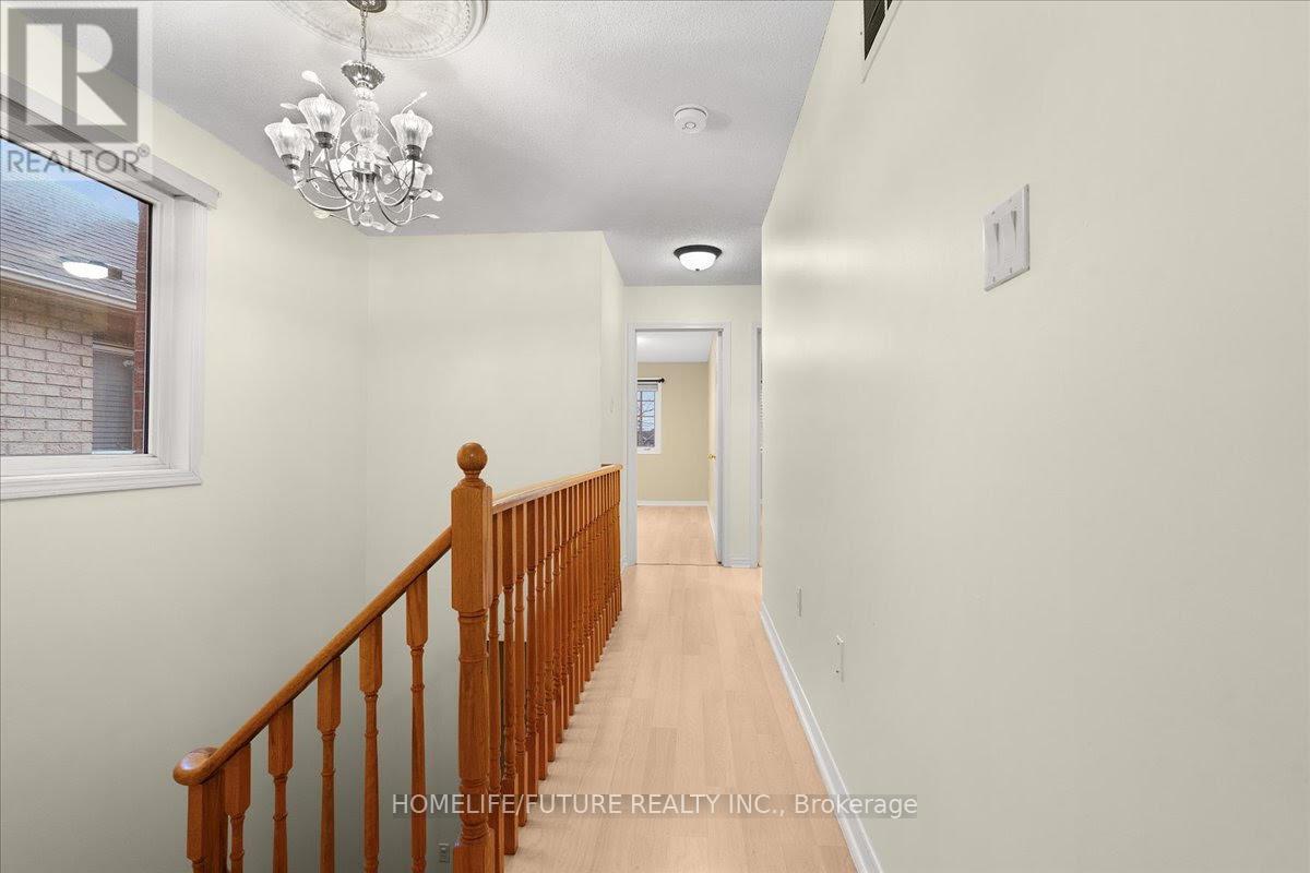 (Upper) - 6581 Song Bird Crescent, Mississauga, Ontario  L5W 1E1 - Photo 13 - W12548842