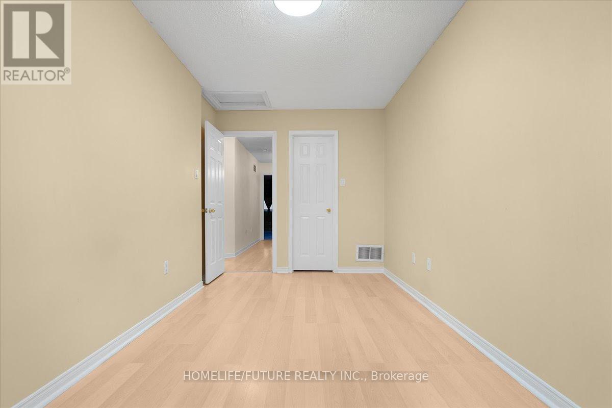 (Upper) - 6581 Song Bird Crescent, Mississauga, Ontario  L5W 1E1 - Photo 20 - W12548842