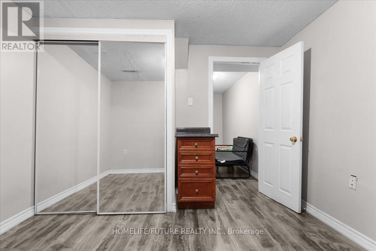 (Bsmt) - 6581 Song Bird Crescent, Mississauga, Ontario  L5W 1E1 - Photo 9 - W12548848