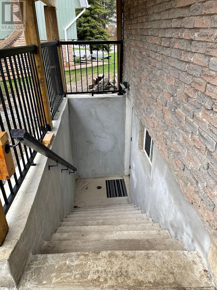 2946 Quetta Mews, Mississauga, Ontario  L5N 1Z7 - Photo 7 - W12548860