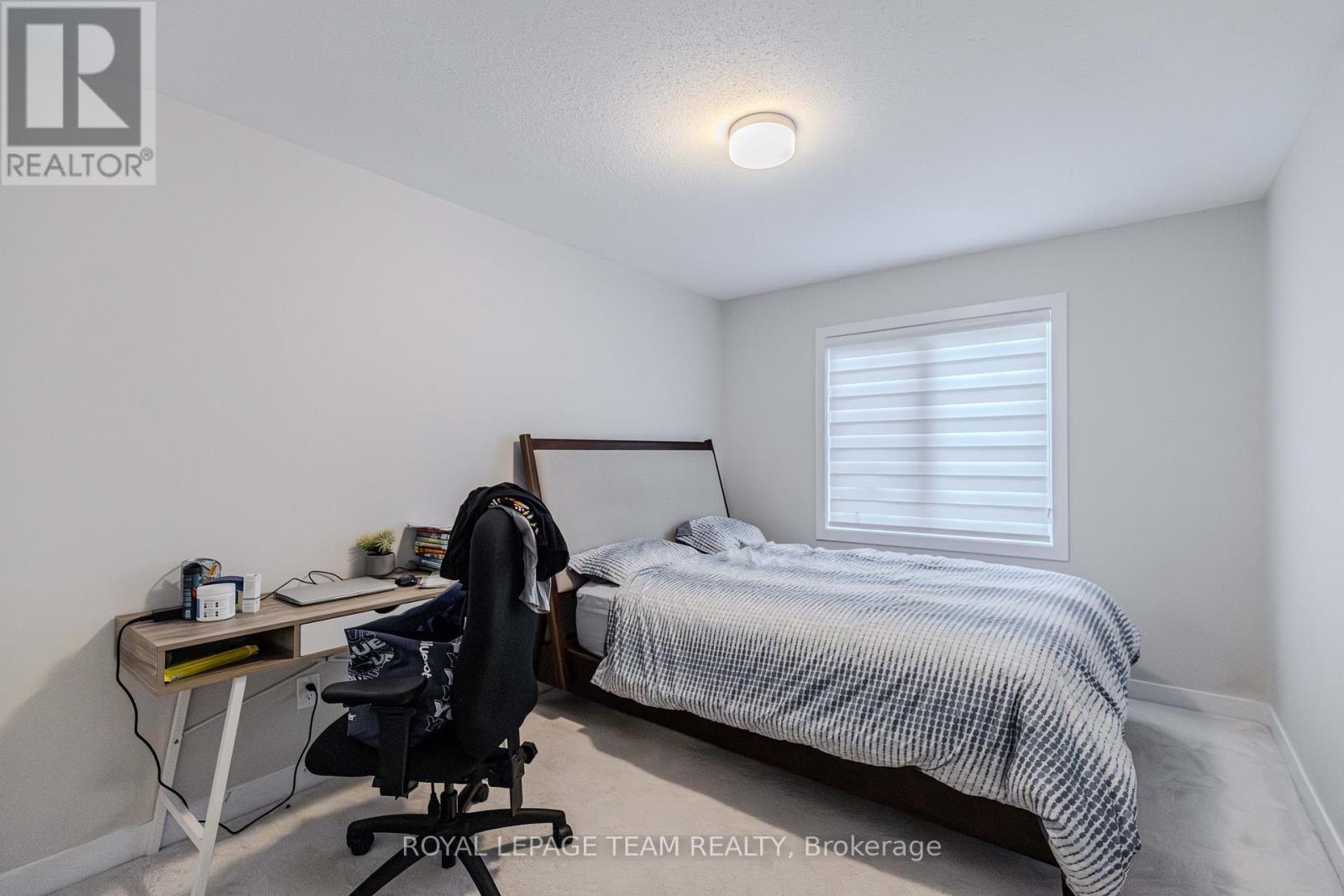 241 Falsetto Street, Ottawa, Ontario  K1W 0S2 - Photo 15 - X12548870