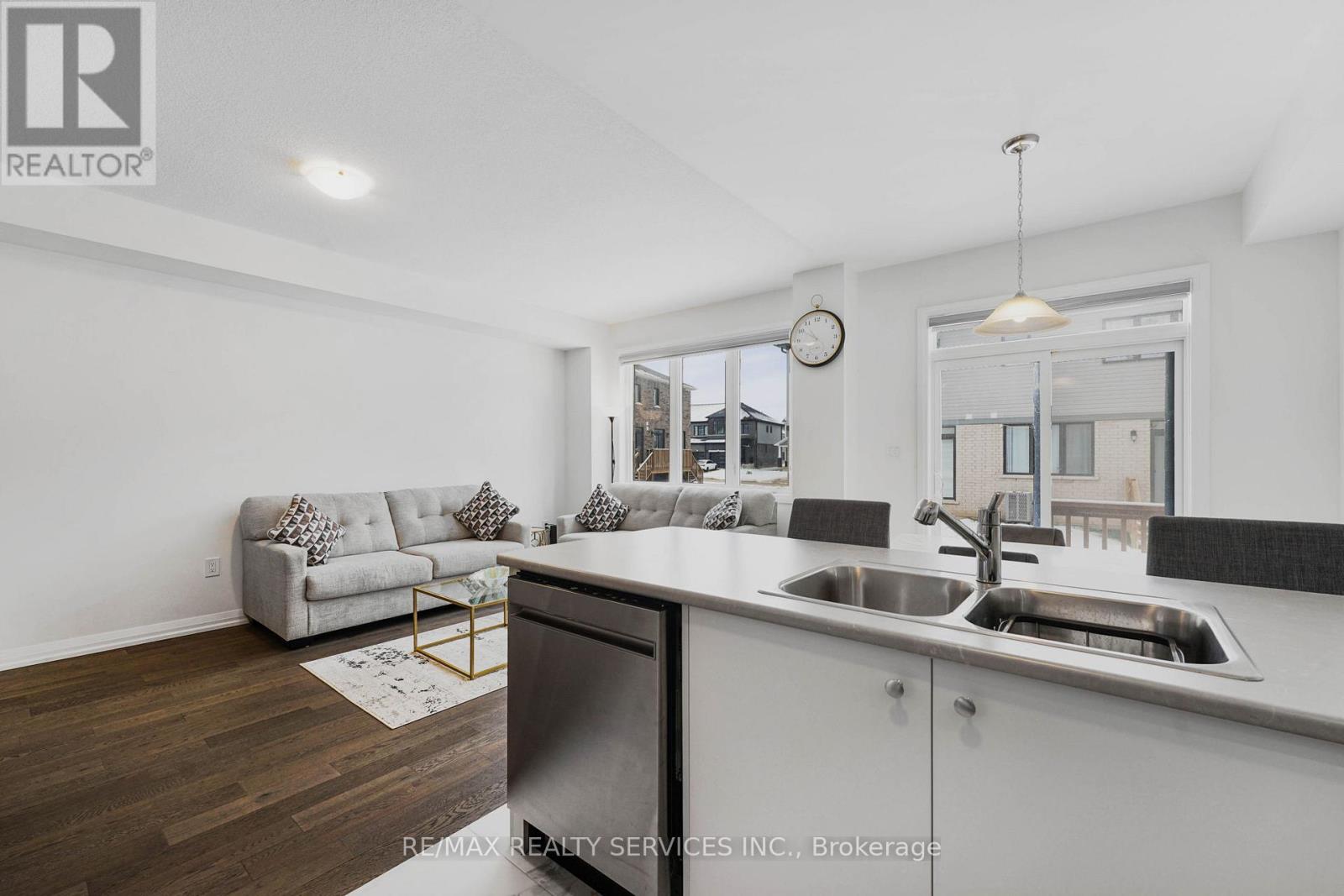 40 Lonsdale Road, Haldimand, Ontario  N3W 1E5 - Photo 11 - X12548866