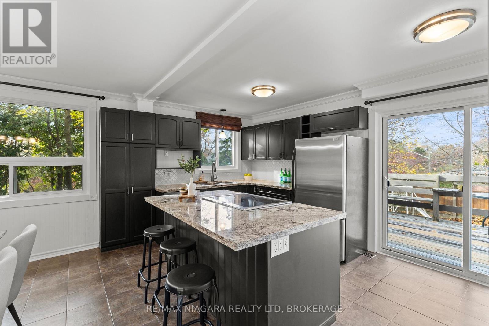 115 Edgar Street, Welland, Ontario  L3C 1S9 - Photo 9 - X12548890