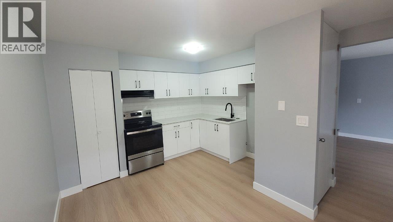 4 310 Highland Way, Port Moody, British Columbia  V3H 3V7 - Photo 1 - R3034785