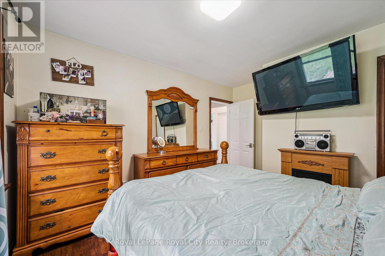 540 James Street, Centre Wellington, Ontario N1M 2H8 - Photo 17 - X12548840