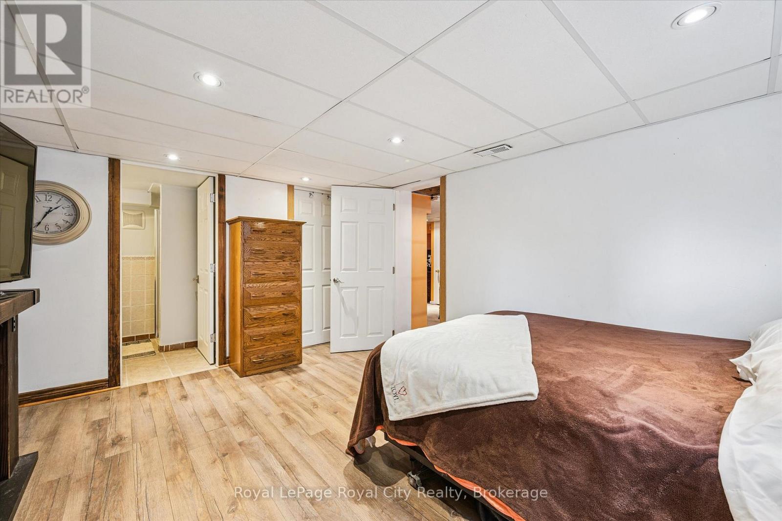 540 James Street, Centre Wellington, Ontario N1M 2H8 - Photo 24 - X12548840