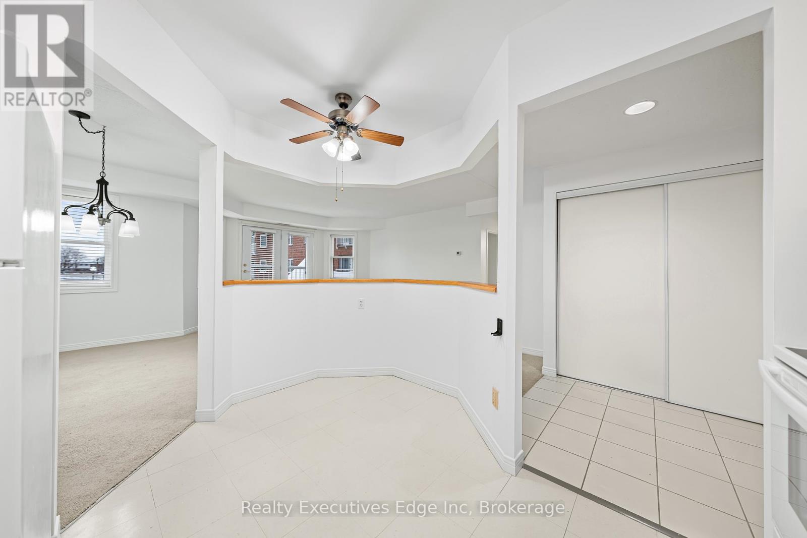 205 - 208 Silvercreek Parkway N, Guelph, Ontario N1H 8H2 - Photo 16 - X12548876