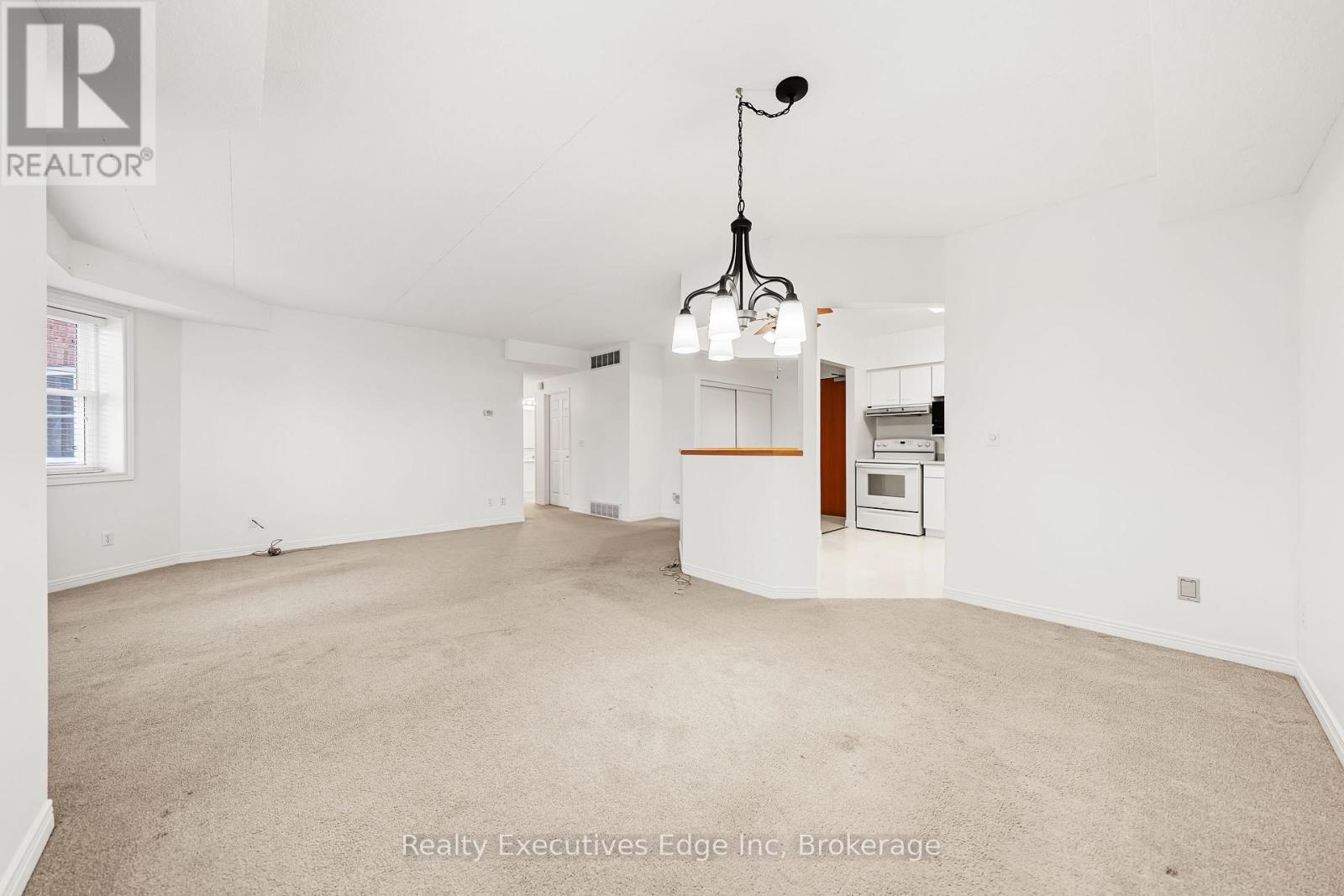 205 - 208 Silvercreek Parkway N, Guelph, Ontario N1H 8H2 - Photo 22 - X12548876