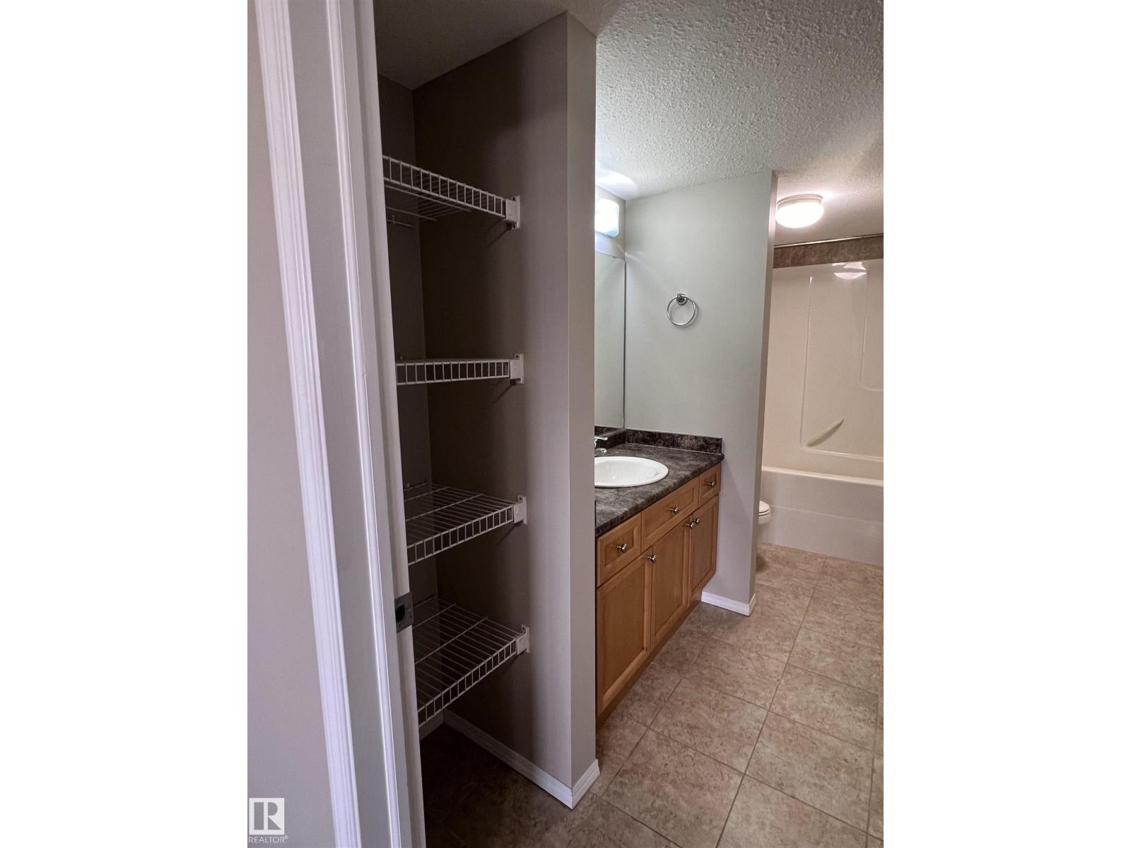 #302 6921 199 St Nw, Edmonton, Alberta  T5T 3X7 - Photo 11 - E4465883