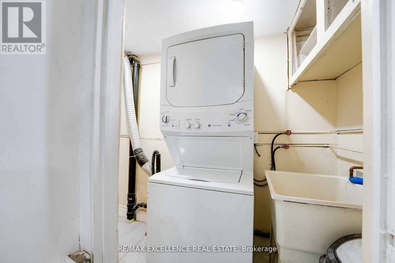 Upper Floor - 7556 Wildfern Drive, Mississauga, Ontario L4T 3P6 - Photo 33 - W12532708