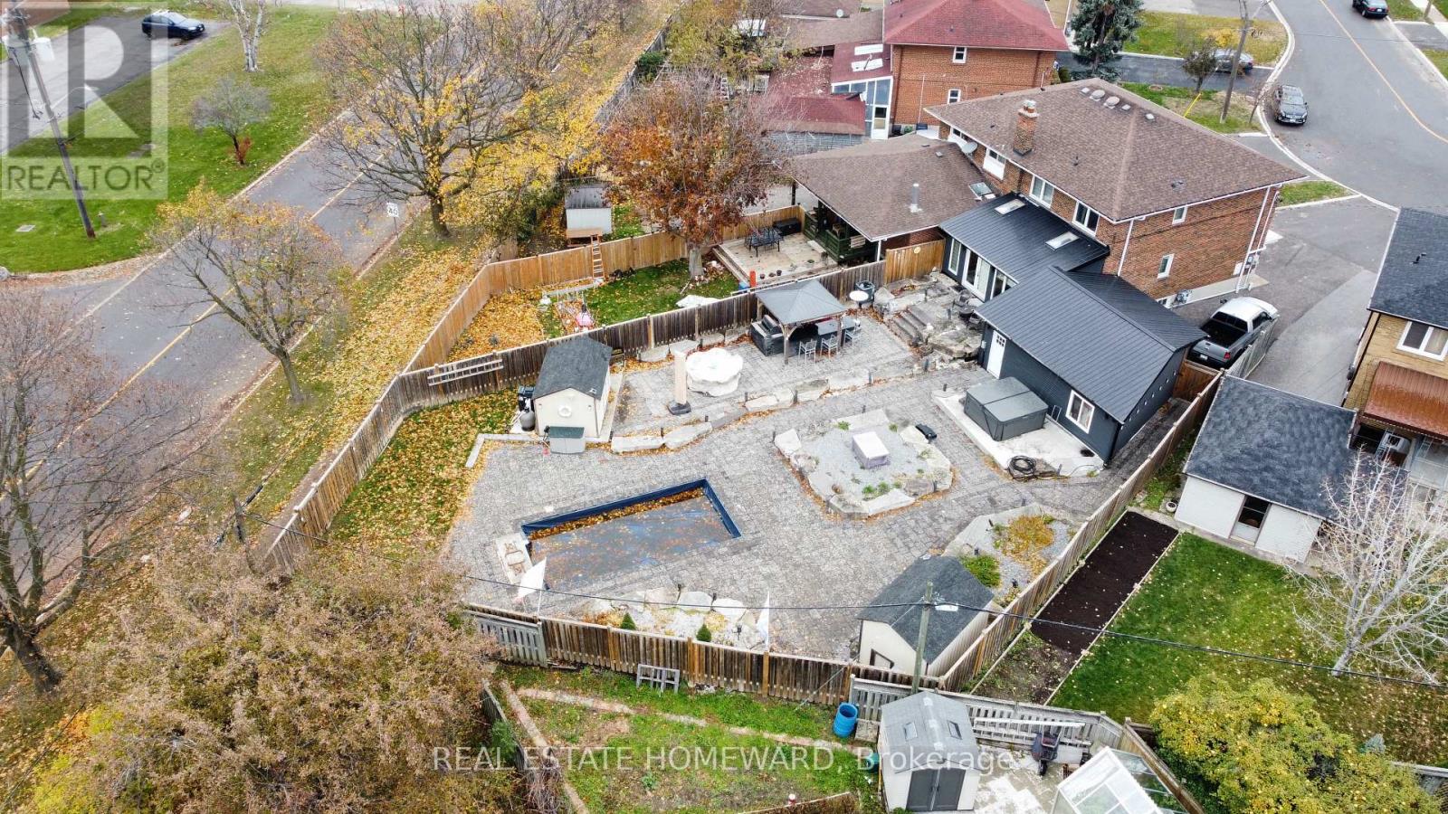 18 Wyndcliff Crescent, Toronto, Ontario  M4A 2K1 - Photo 35 - C12548804