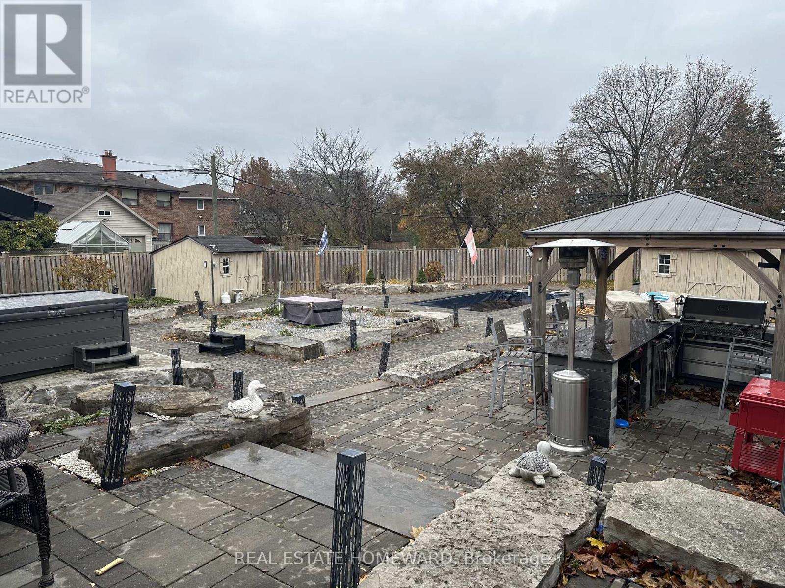 18 Wyndcliff Crescent, Toronto, Ontario  M4A 2K1 - Photo 32 - C12548804