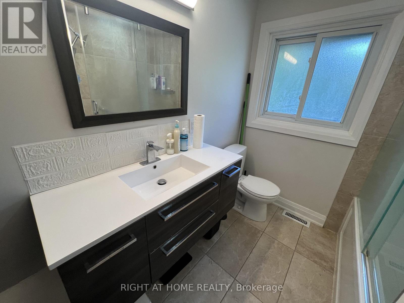 310 Admiral Road, Oshawa, Ontario  L1J 3A5 - Photo 28 - E12548900