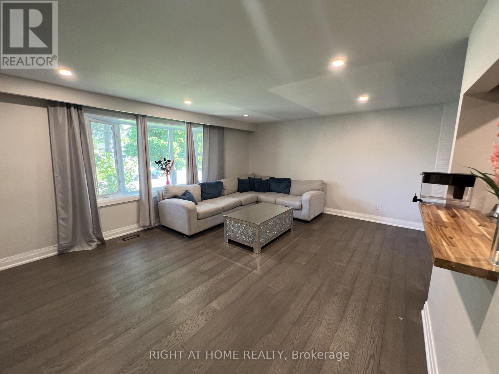 310 Admiral Road, Oshawa, Ontario  L1J 3A5 - Photo 8 - E12548900