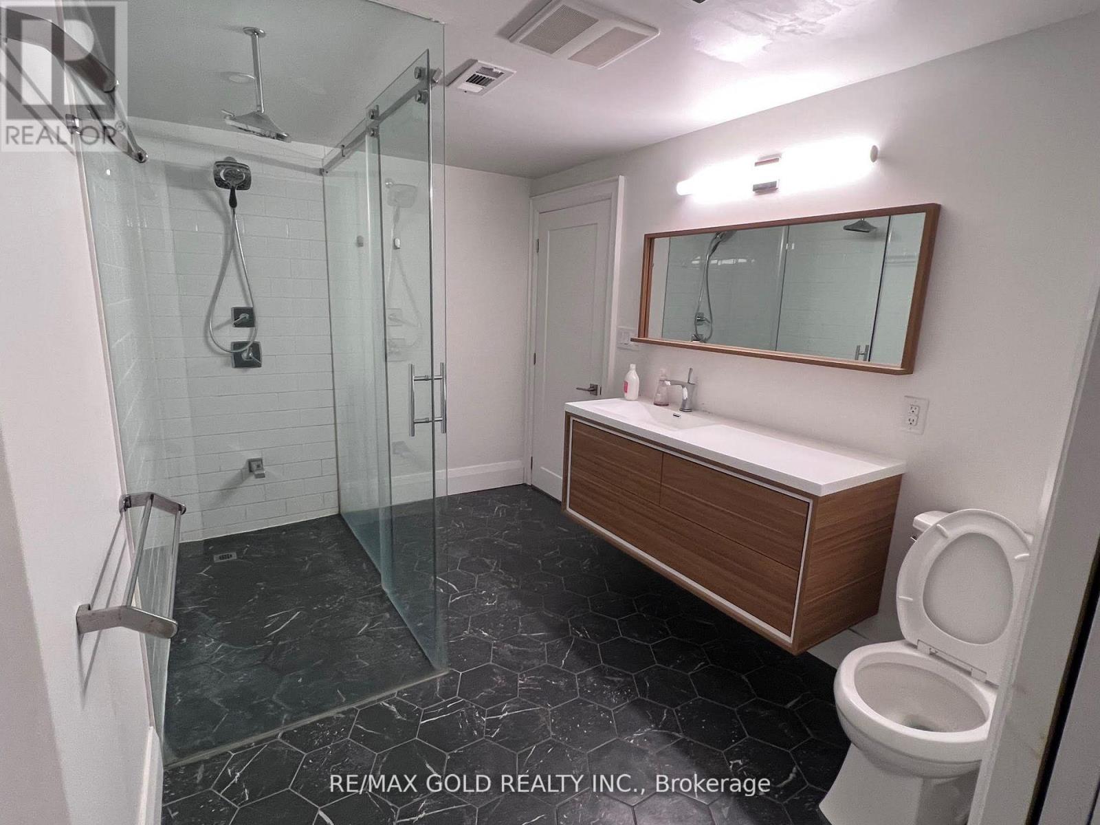 2b - 2215 Danforth Avenue, Toronto, Ontario  M4C 1K4 - Photo 15 - E12548910