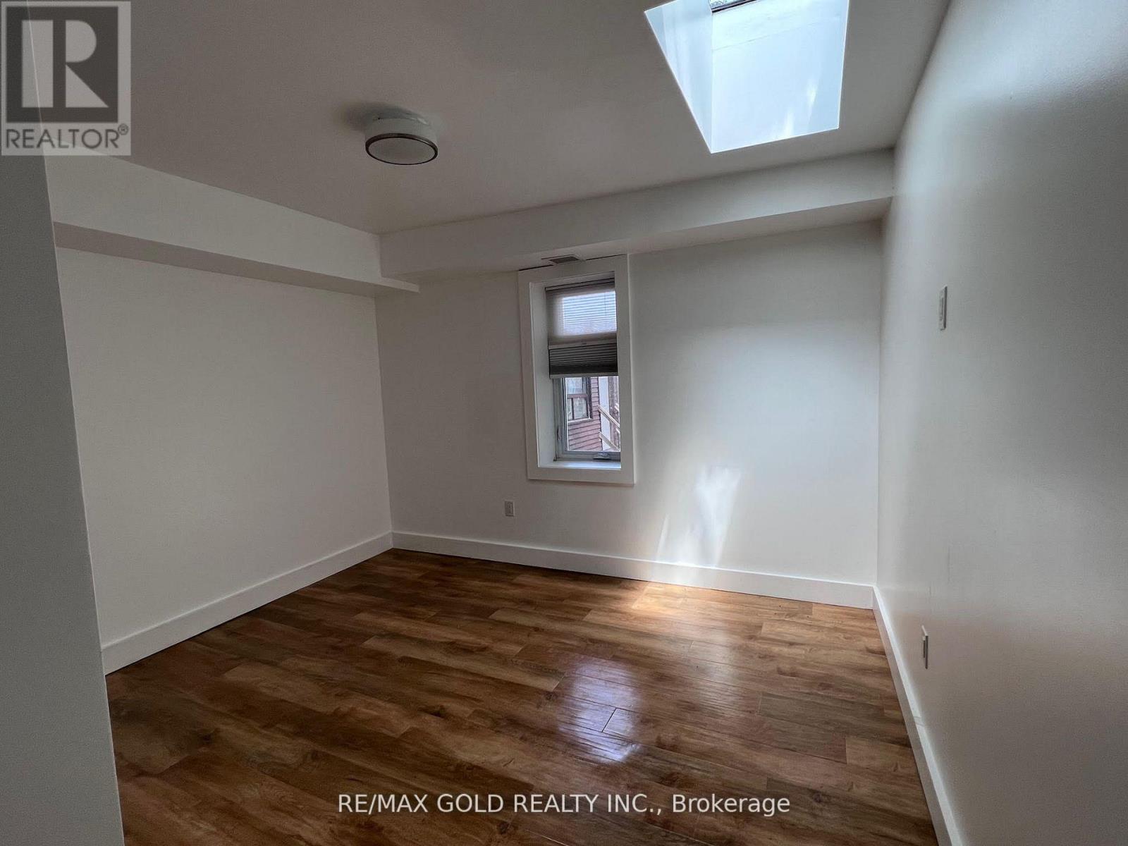 2b - 2215 Danforth Avenue, Toronto, Ontario  M4C 1K4 - Photo 17 - E12548910