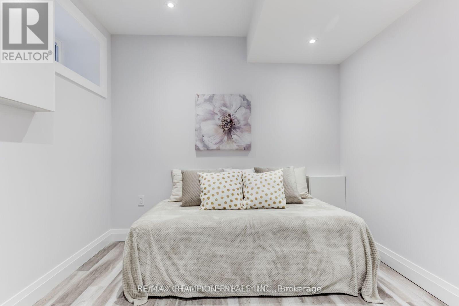 Bsmt - 41 Caroline Avenue, Toronto, Ontario  M4M 2X6 - Photo 10 - E12548924