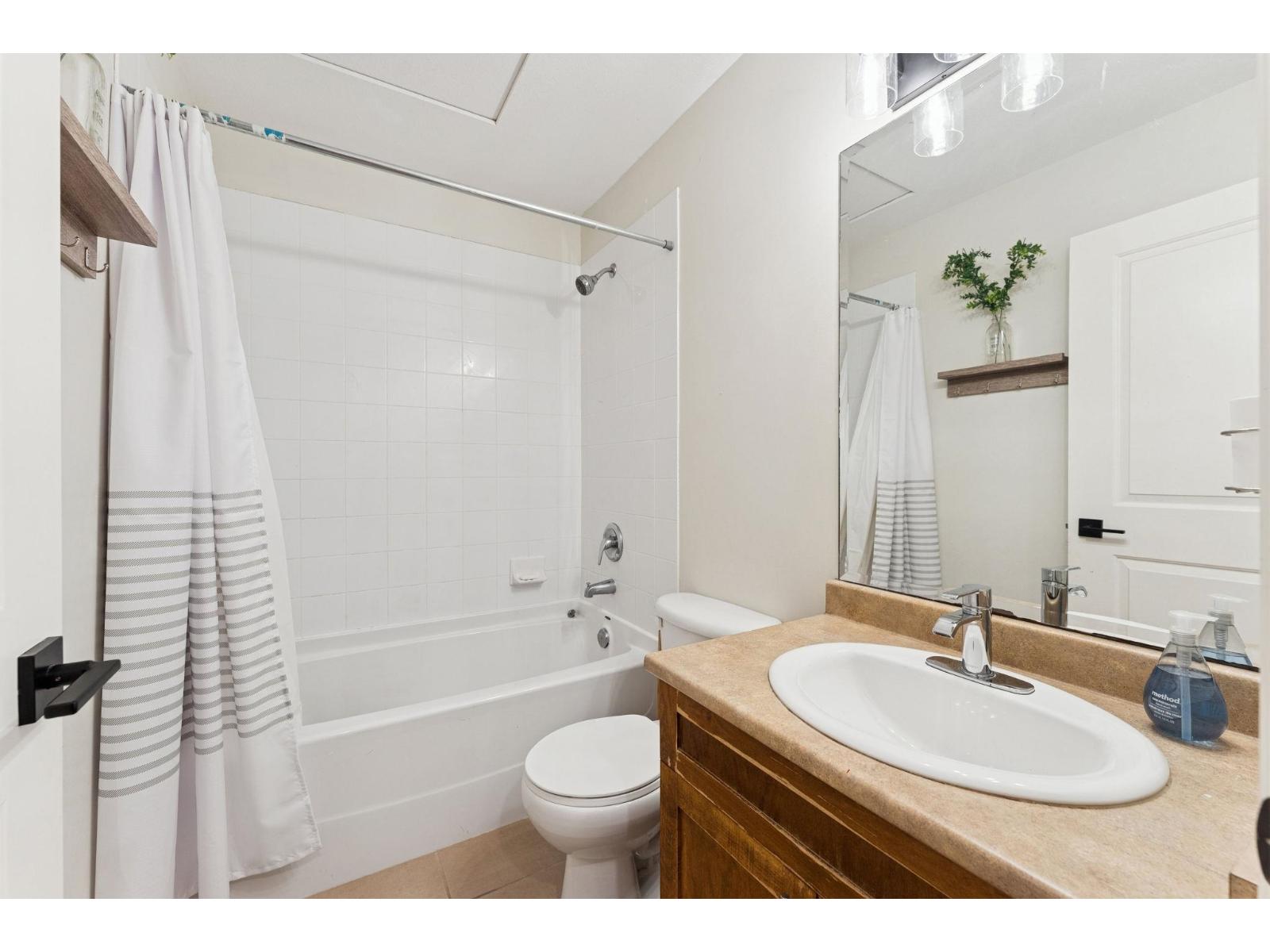 5782 Garrison Boulevard, Garrison Crossing, Chilliwack, British Columbia  V2R 5X9 - Photo 22 - R3066373