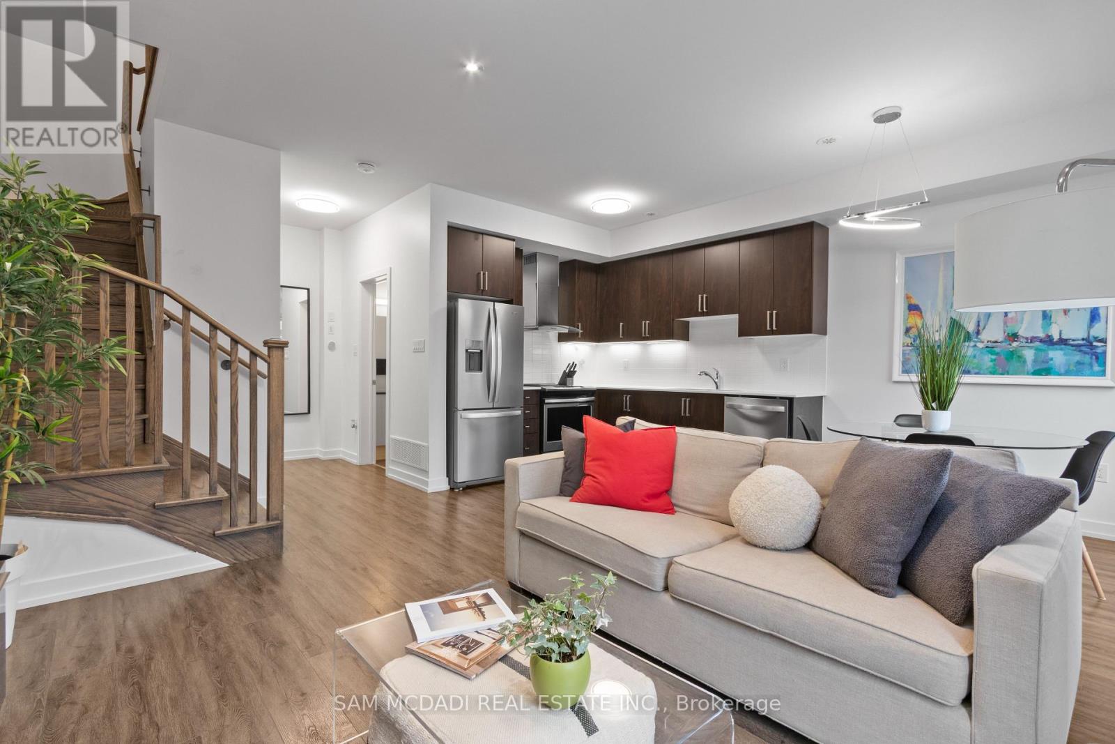 21 Hearne Street, Vaughan, Ontario  L4L 0L9 - Photo 10 - N12548896