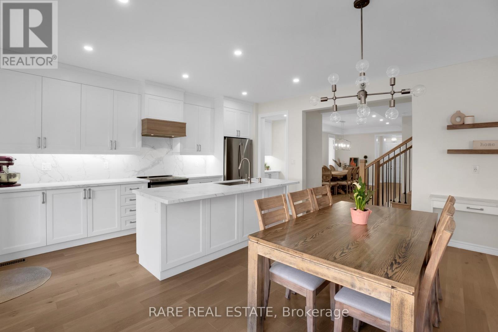 206 Stevenson Crescent, Bradford West Gwillimbury, Ontario  L3Z 0T1 - Photo 13 - N12548930