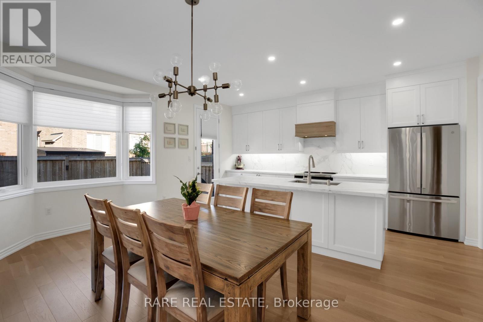 206 Stevenson Crescent, Bradford West Gwillimbury, Ontario  L3Z 0T1 - Photo 14 - N12548930