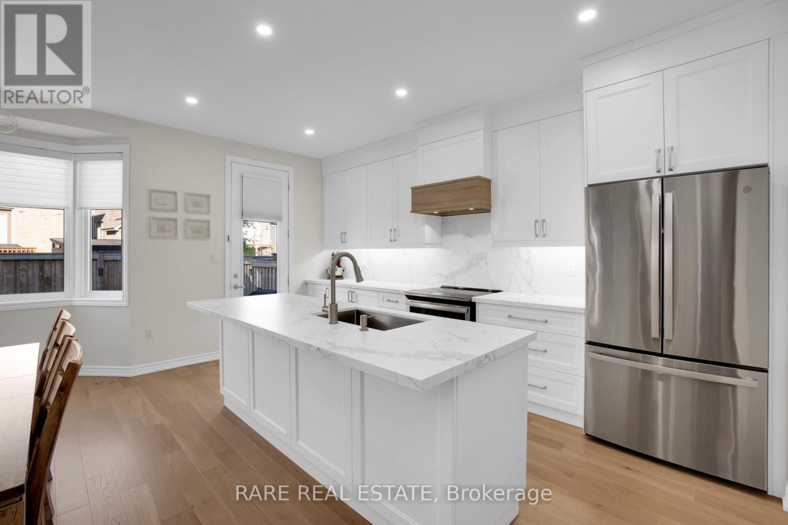 206 Stevenson Crescent, Bradford West Gwillimbury, Ontario  L3Z 0T1 - Photo 15 - N12548930