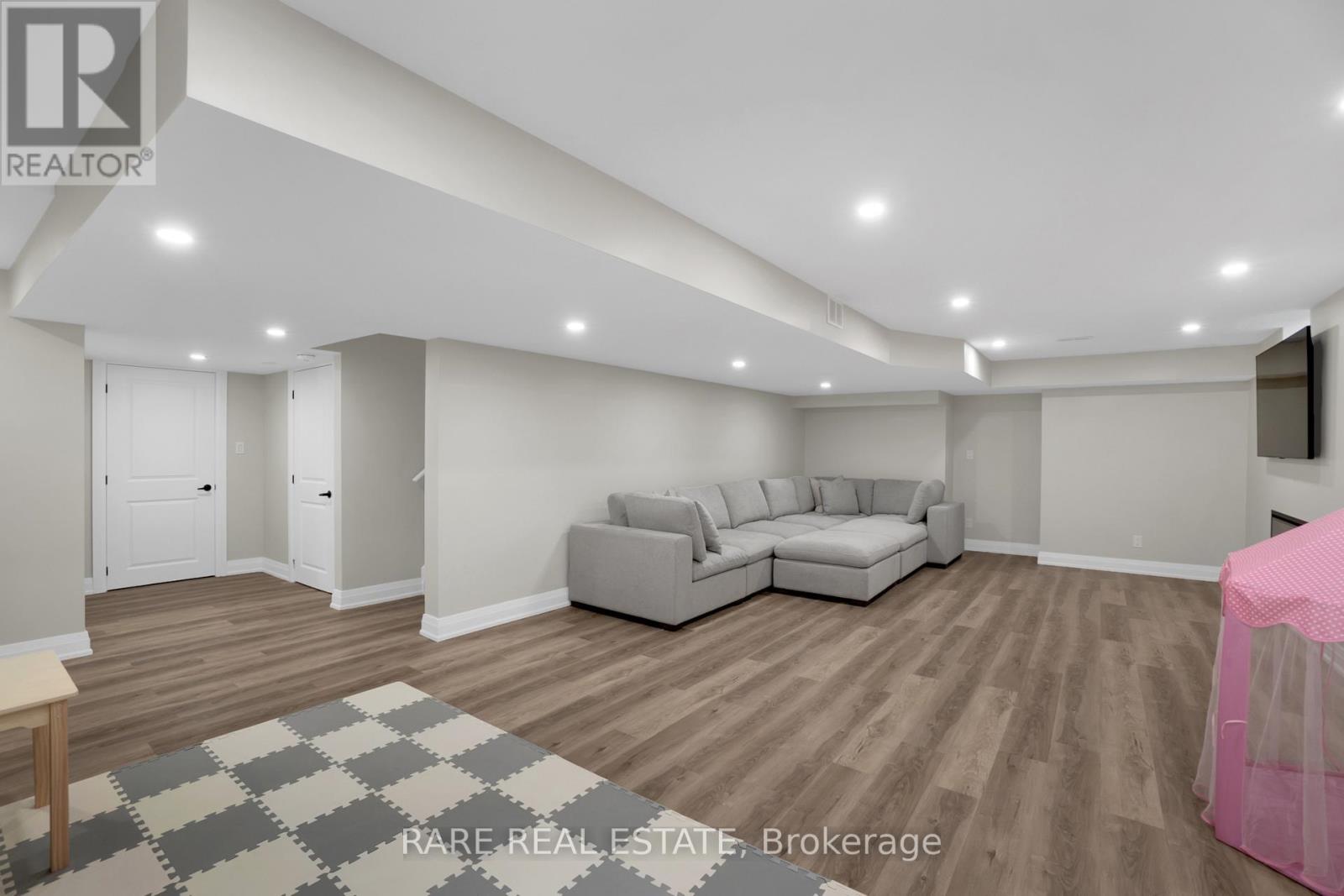 206 Stevenson Crescent, Bradford West Gwillimbury, Ontario  L3Z 0T1 - Photo 37 - N12548930