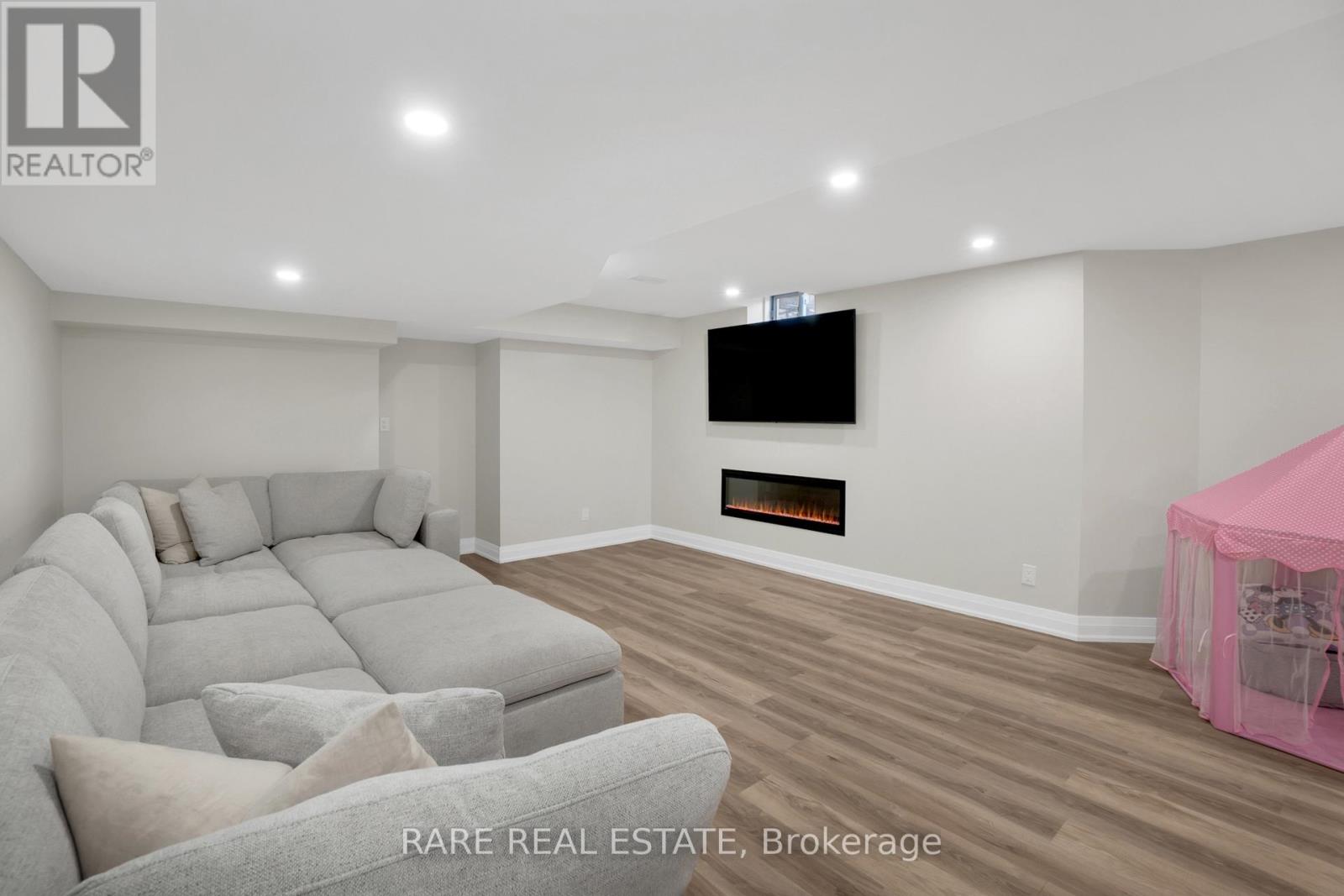 206 Stevenson Crescent, Bradford West Gwillimbury, Ontario  L3Z 0T1 - Photo 38 - N12548930