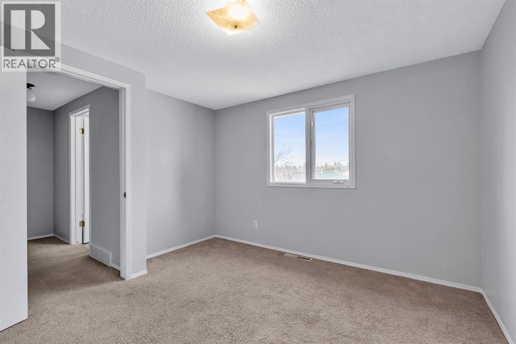 57 & 59 Dalton Bay Nw, Calgary, Alberta  T3A 1H7 - Photo 40 - A2269818