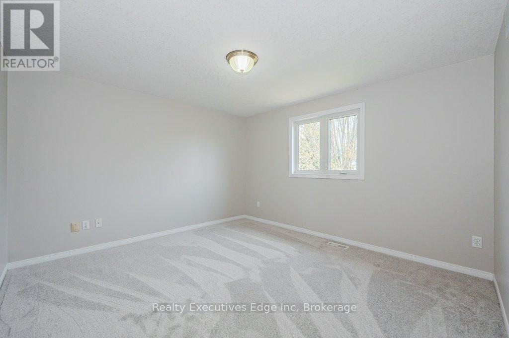 Main - 5 Camm Crescent, Guelph, Ontario N1L 1J9 - Photo 20 - X12503104