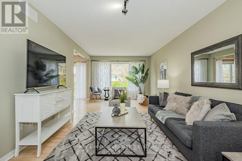 Main - 5 Camm Crescent, Guelph, Ontario N1L 1J9 - Photo 5 - X12503104