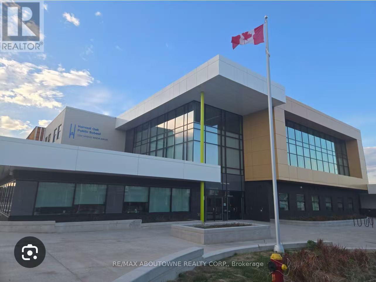 3028 Merrick Road, Oakville, Ontario L6H 7Y2 - Photo 36 - W12548270