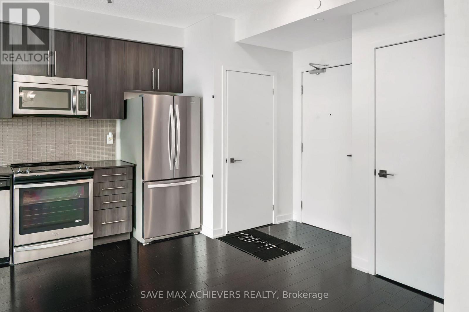 801 - 510 Curran Place, Mississauga, Ontario  L5B 0J8 - Photo 1 - W12548874