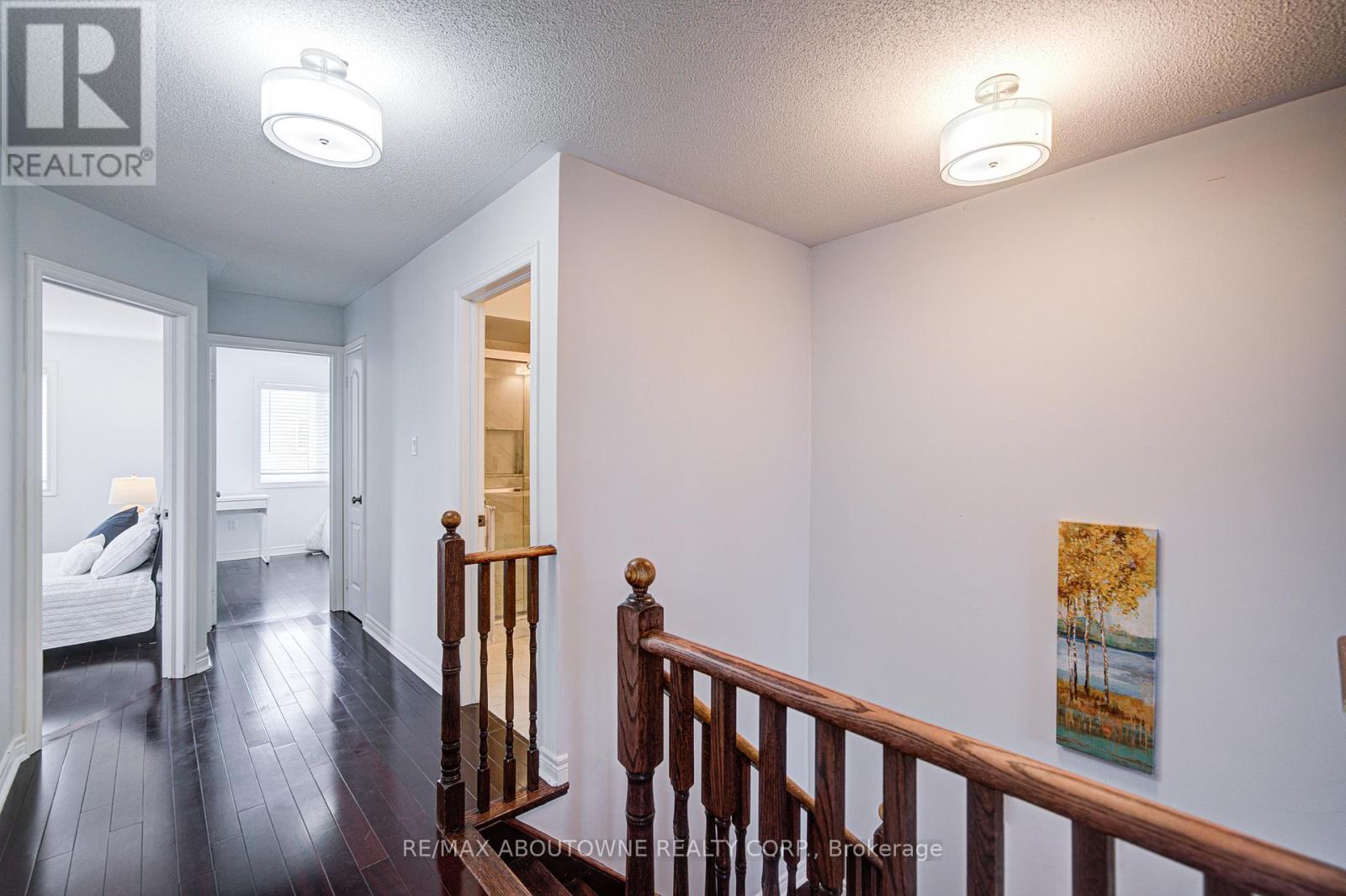 404 Kittridge Road, Oakville, Ontario  L6H 7K6 - Photo 18 - W12548892