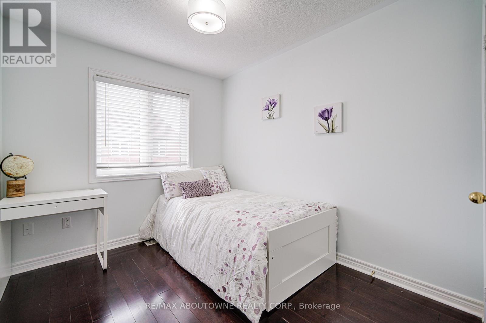 404 Kittridge Road, Oakville, Ontario  L6H 7K6 - Photo 27 - W12548892