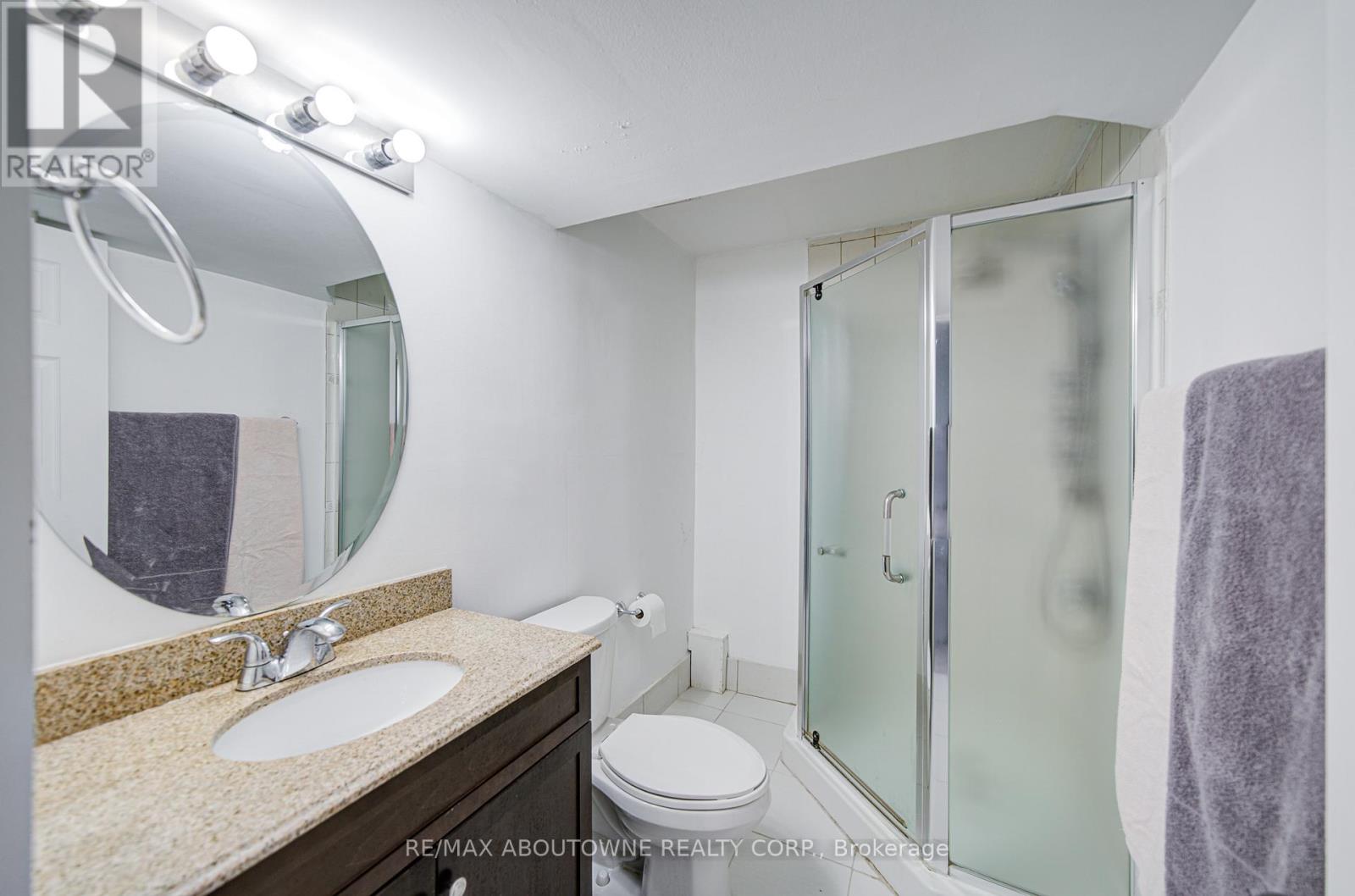 404 Kittridge Road, Oakville, Ontario  L6H 7K6 - Photo 39 - W12548892