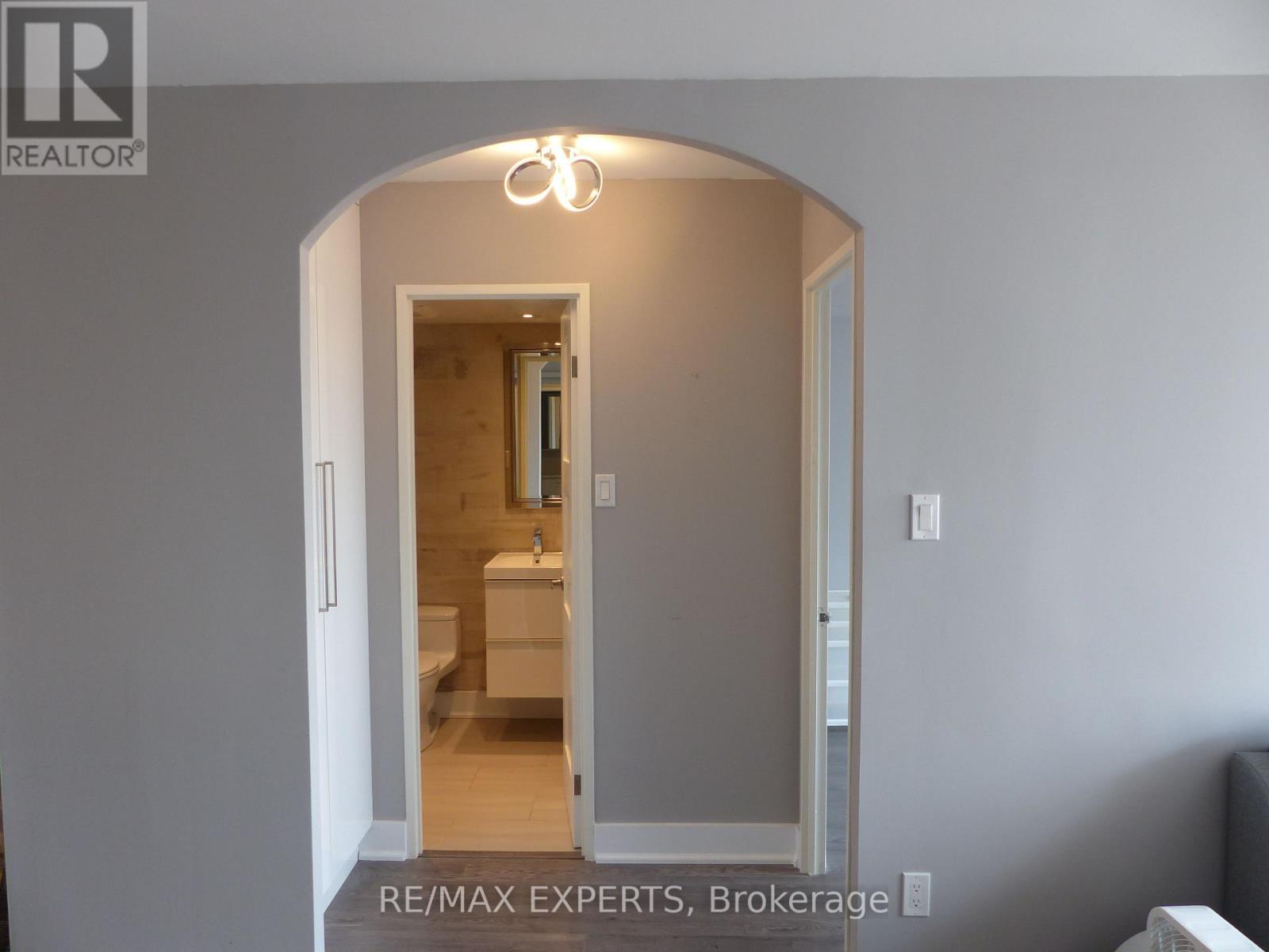 1209 - 1300 Islington Avenue, Toronto, Ontario  M9A 5C4 - Photo 12 - W12548916