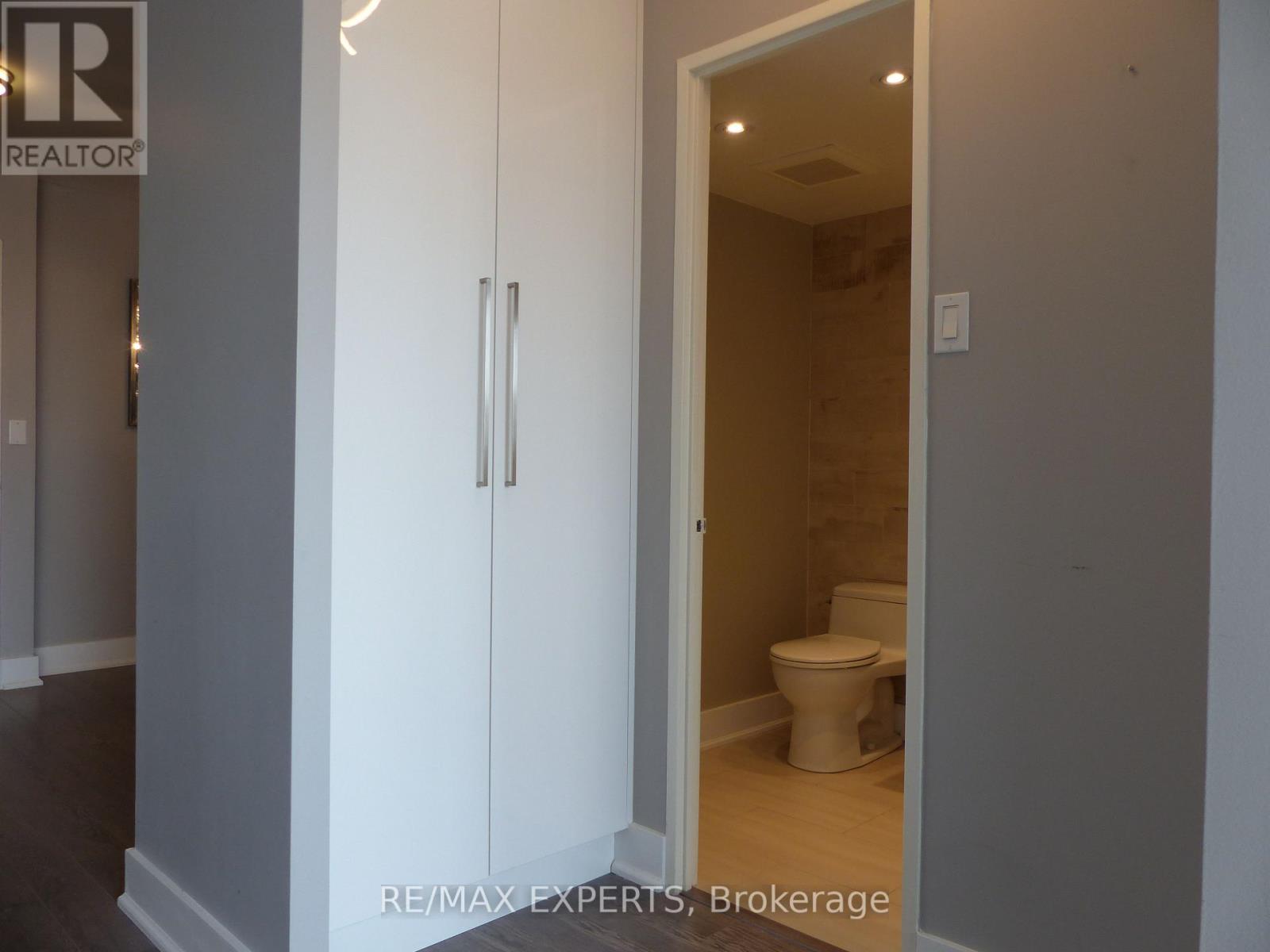 1209 - 1300 Islington Avenue, Toronto, Ontario  M9A 5C4 - Photo 13 - W12548916