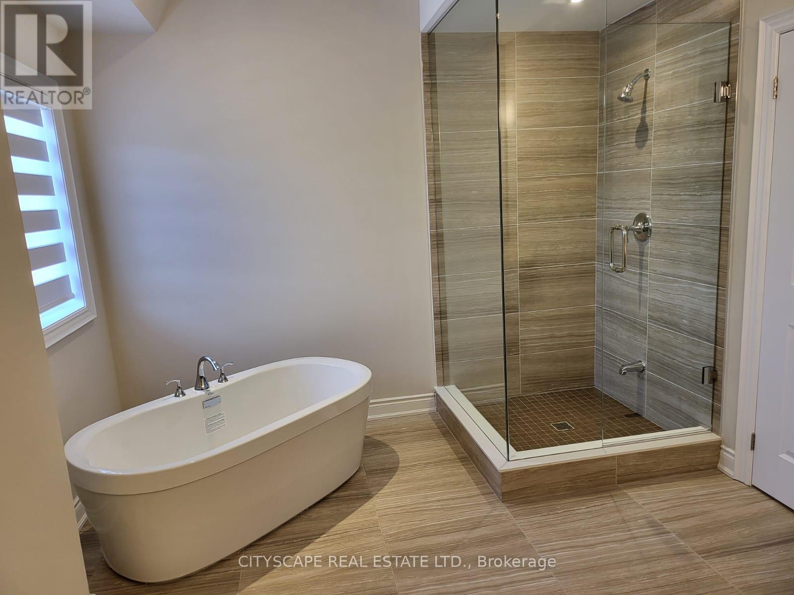 34 - 20 Lunar Crescent, Mississauga, Ontario  L5M 2R5 - Photo 20 - W12548918