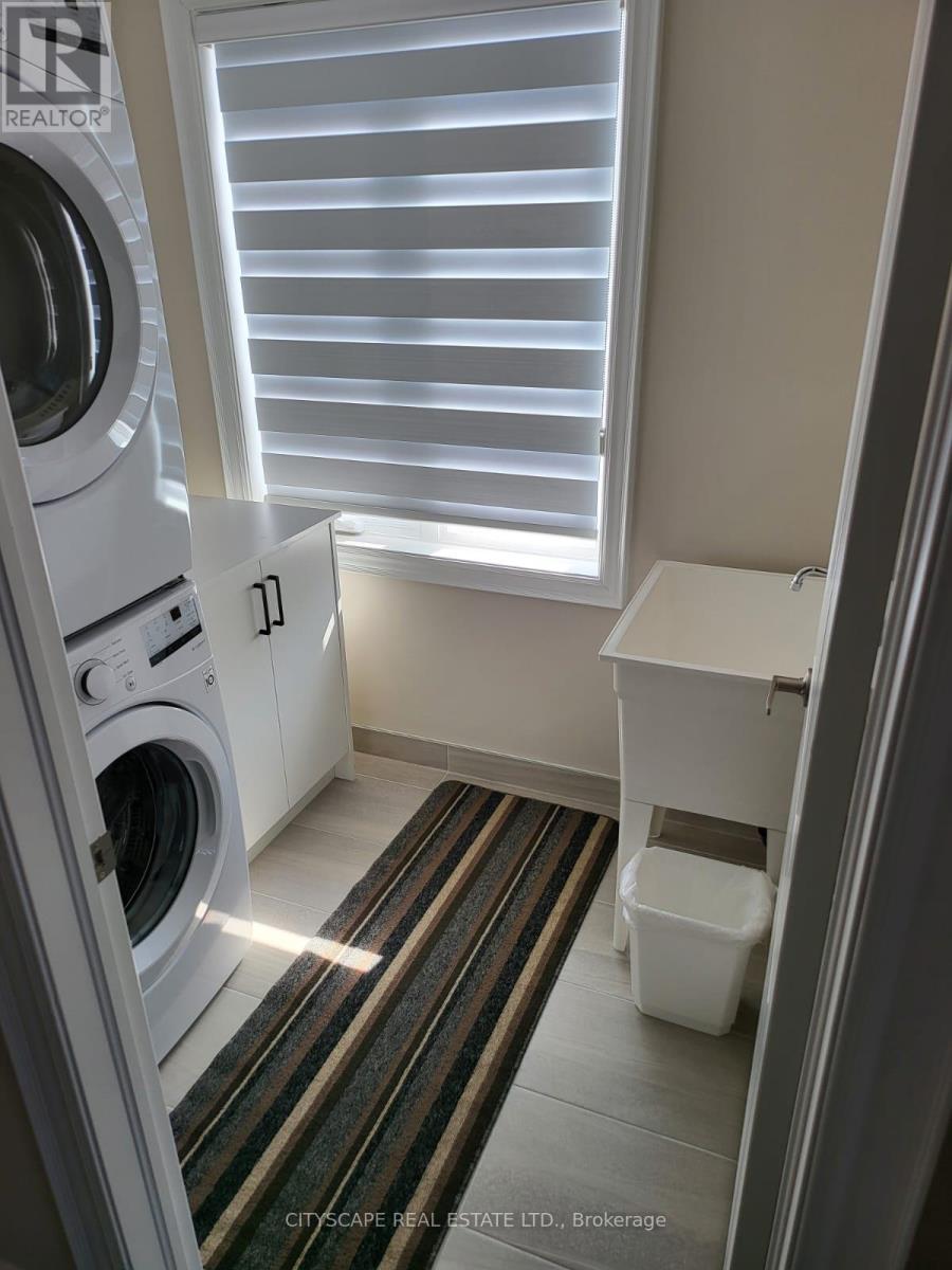 34 - 20 Lunar Crescent, Mississauga, Ontario  L5M 2R5 - Photo 21 - W12548918