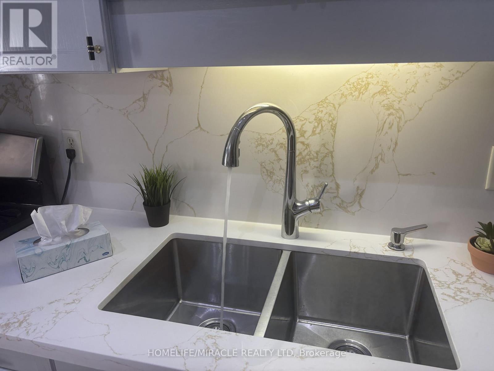 17 - 7385 Magistrate Terrace, Mississauga, Ontario  L5W 1W8 - Photo 16 - W12548920