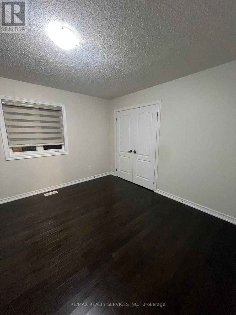 20 George Gray Drive, Brampton, Ontario  L6R 4A3 - Photo 10 - W12548928