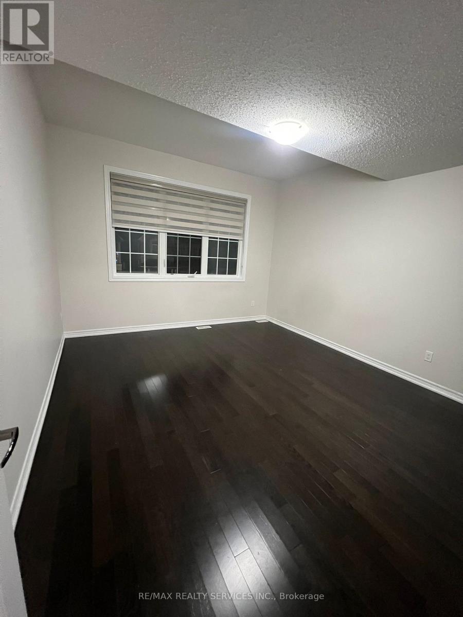 20 George Gray Drive, Brampton, Ontario  L6R 4A3 - Photo 13 - W12548928