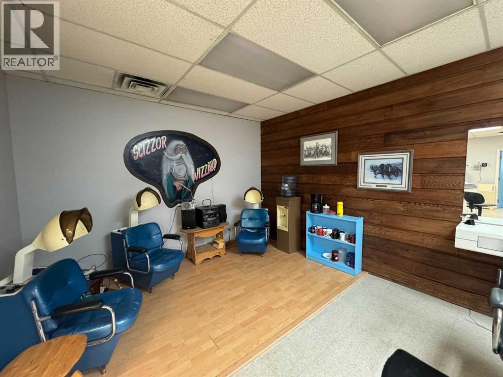 5033 50 Avenue, Ponoka, Alberta  T4J 1C5 - Photo 6 - A2235886