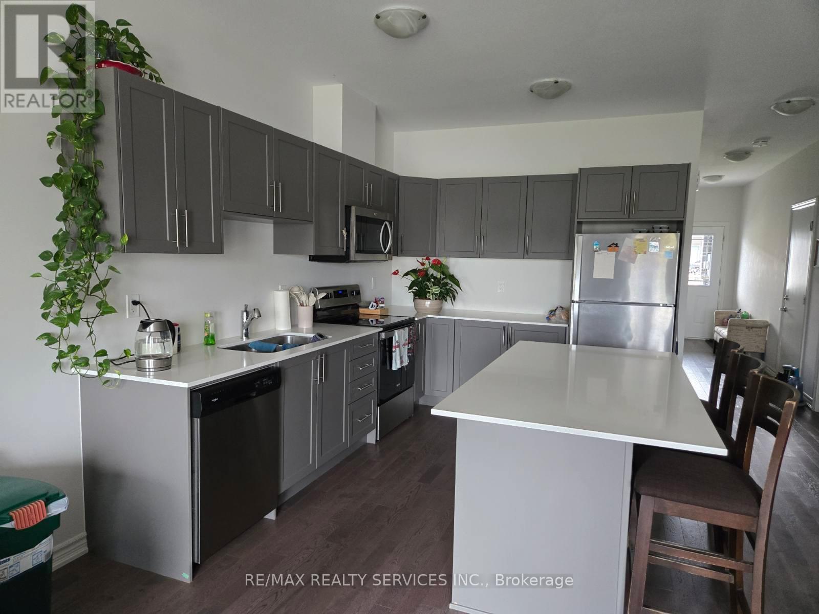 88 Cheryl Avenue, North Perth, Ontario  N0G 1B0 - Photo 2 - X12548882