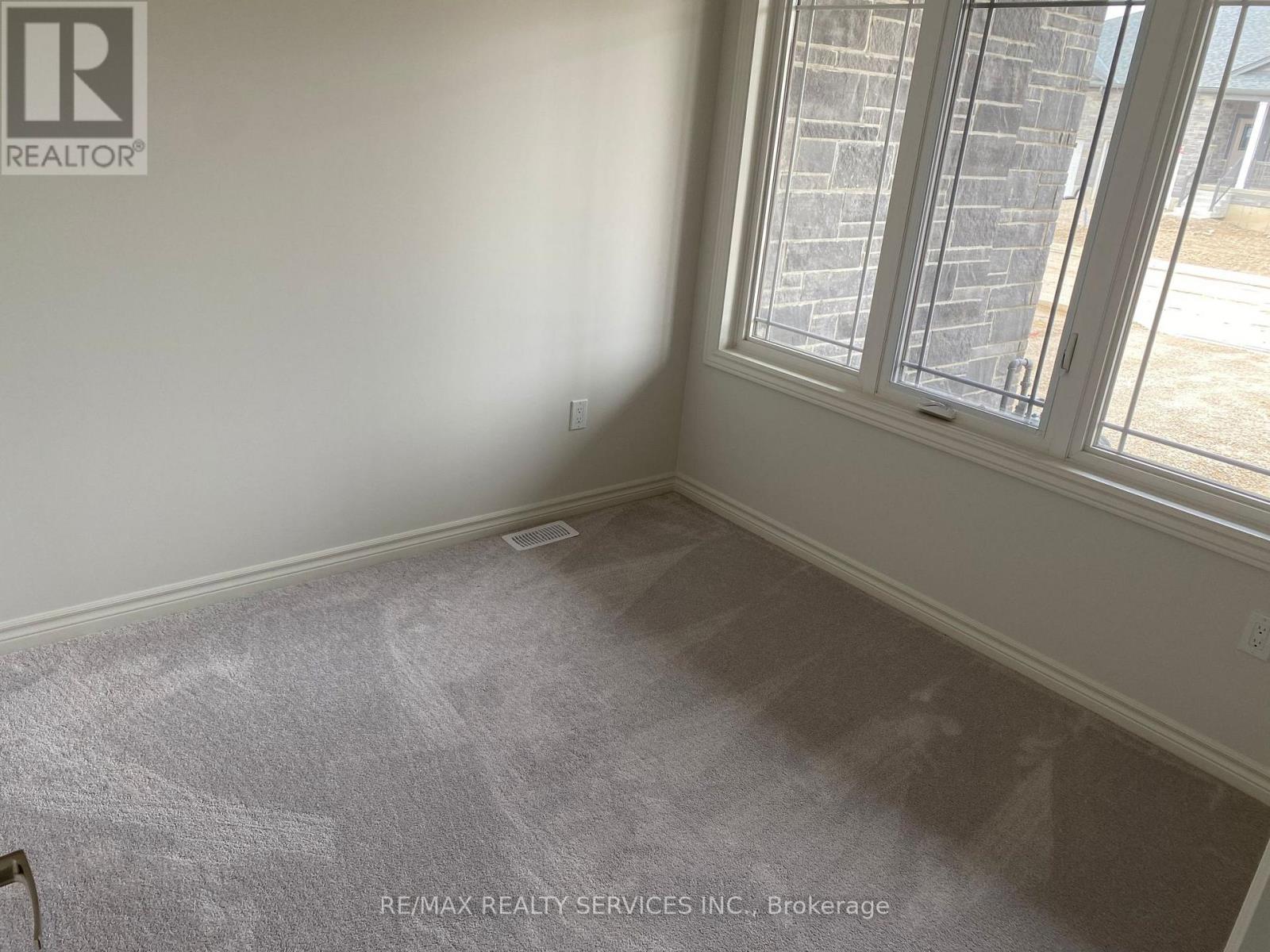 88 Cheryl Avenue, North Perth, Ontario  N0G 1B0 - Photo 8 - X12548882