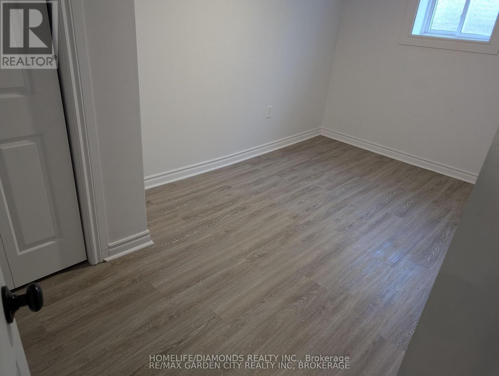 Lower - 5 Calcott Court, Thorold, Ontario  L2V 4J9 - Photo 3 - X12548888