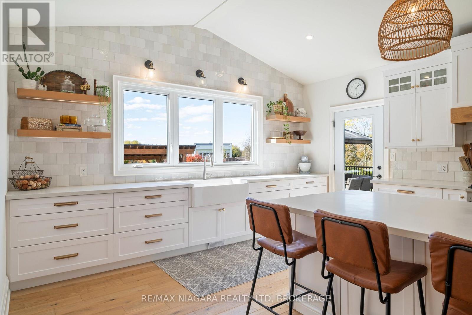 340 Roland Road, Pelham, Ontario L0S 1M0 - Photo 13 - X12548938