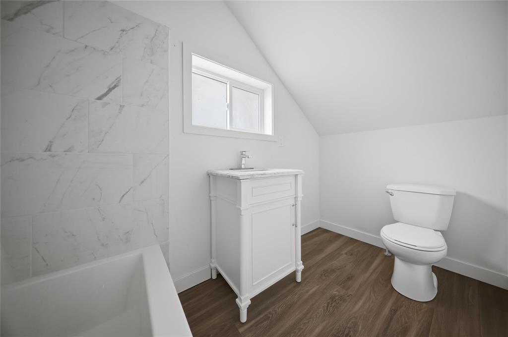 791 Burrows Avenue, Winnipeg, Manitoba  R2X 0R1 - Photo 12 - 202528545